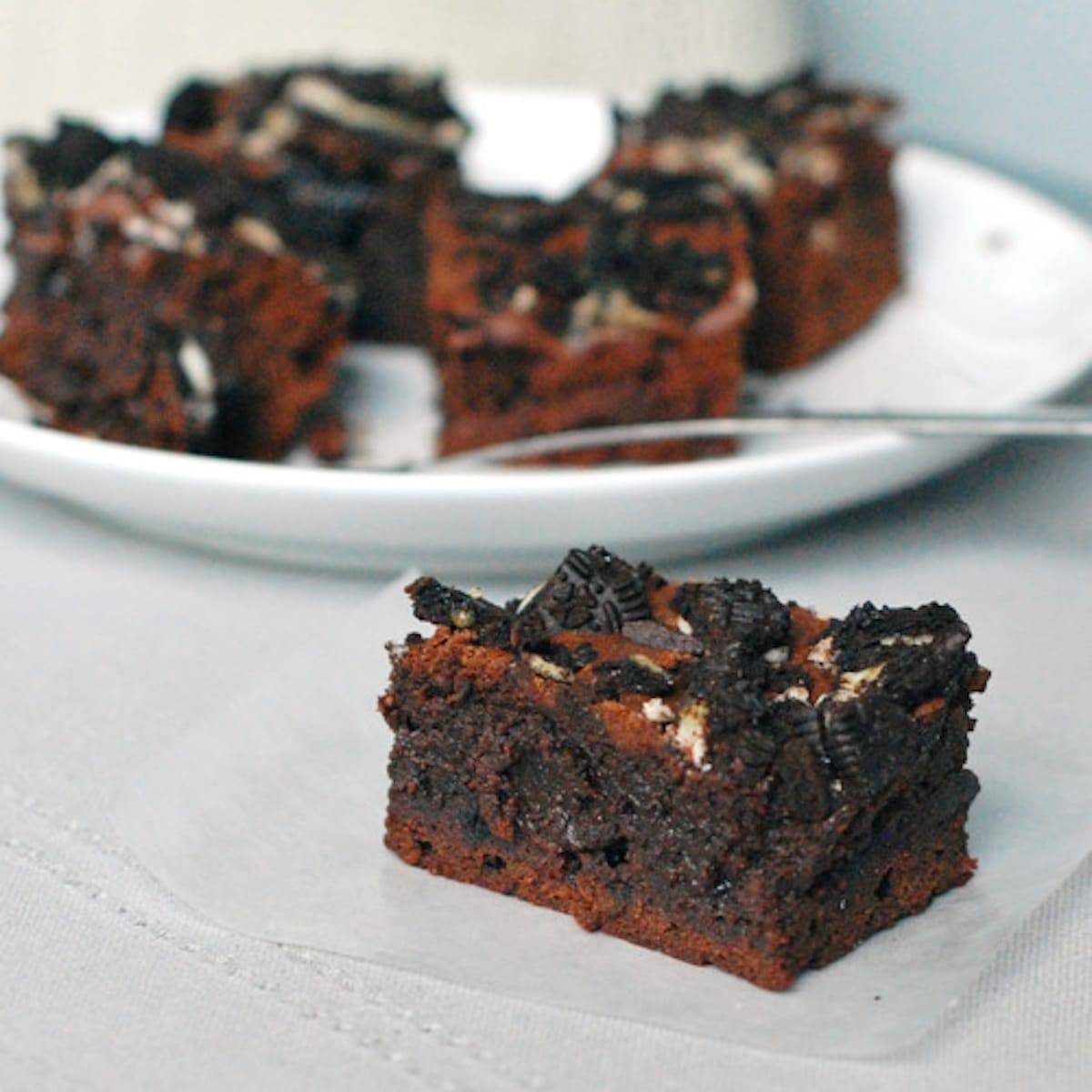 These fudgy Oreo brownies are made from scratch and topped with everyone's favorite - crumbled Oreo cookies! A chocolate lover's dream. | pinchofyum.com